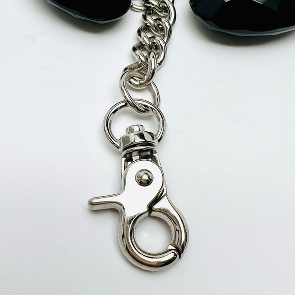 BLACK HEARTS RASIN KEYCHAIN BAG CHARM - Picture 8 of 9